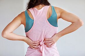 Signes et symptômes de l'ostéochondose thoracique
